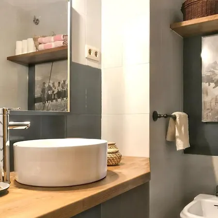 Cosy In | Mountain View + Shared Pool